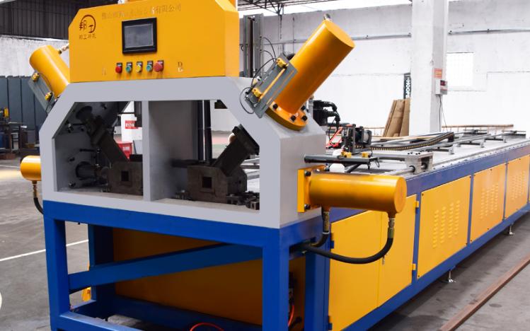 全自动液压冲孔机